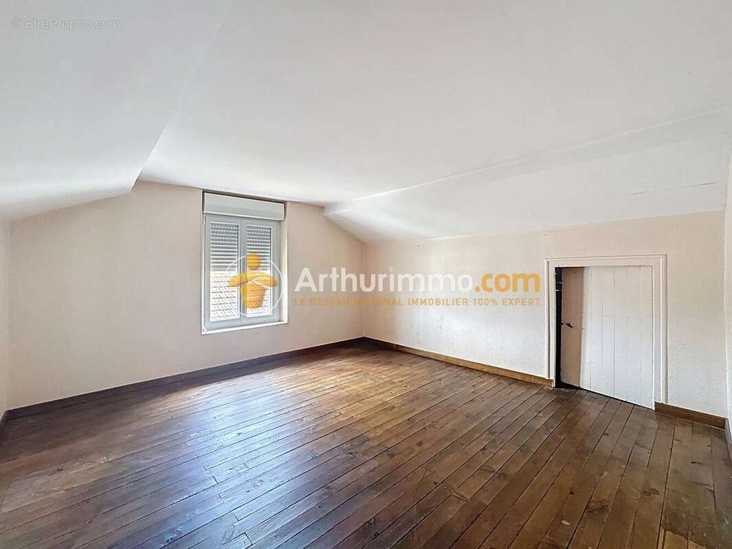 Maison à BOURGOIN-JALLIEU