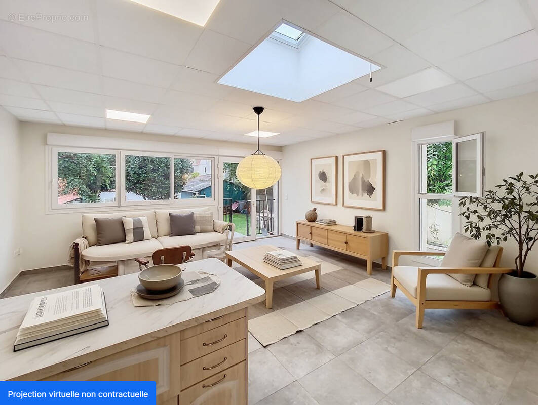 Maison à SAINT-MAUR-DES-FOSSES