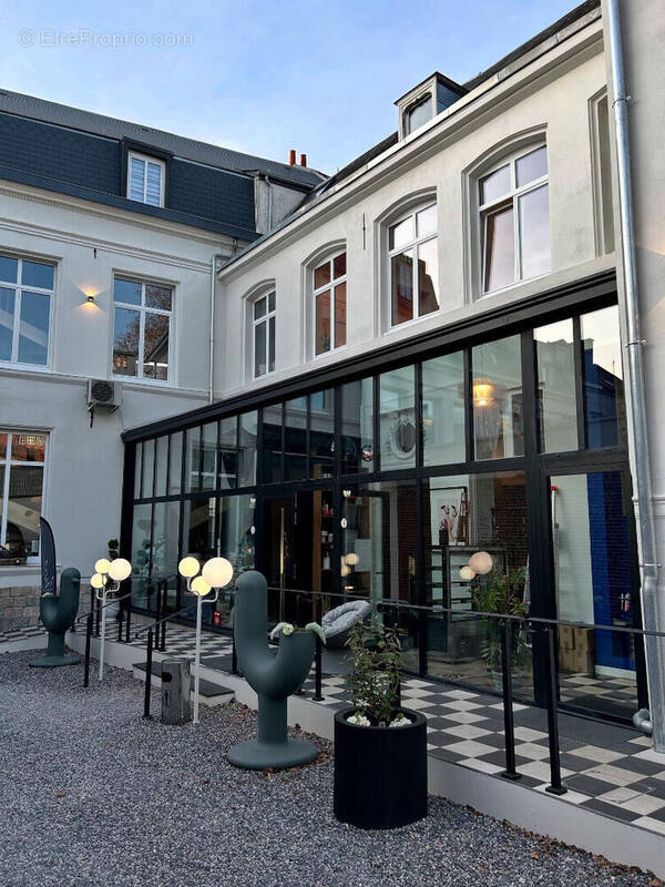 Commerce à VALENCIENNES