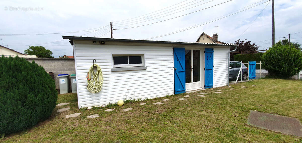 Maison à THOUROTTE