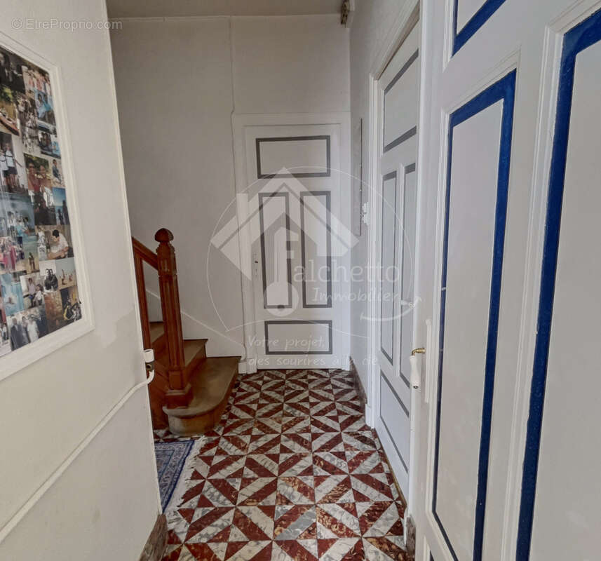 Maison à PUY-GUILLAUME