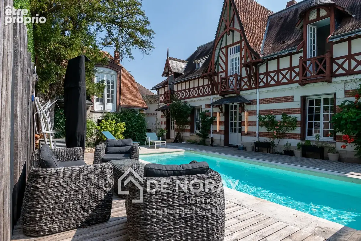 Propriété rare clos de mur 180m2 environ 4 chambres piscine et garage clos de mur - photo 2