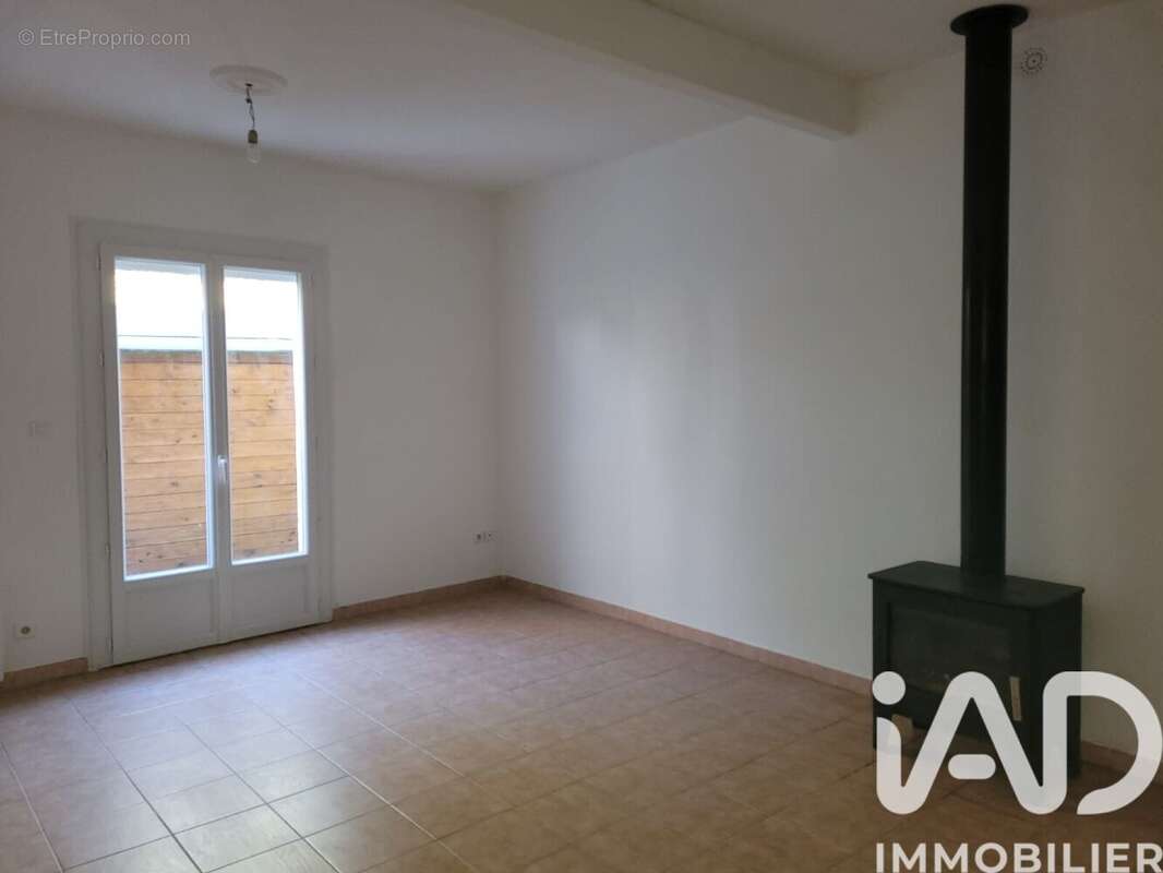 Photo 2 - Maison à UZES