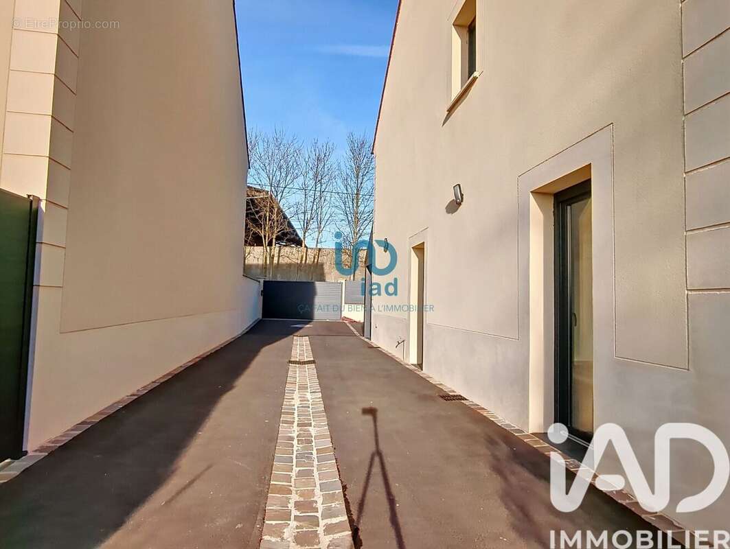 Photo 3 - Maison à FONTENAY-TRESIGNY