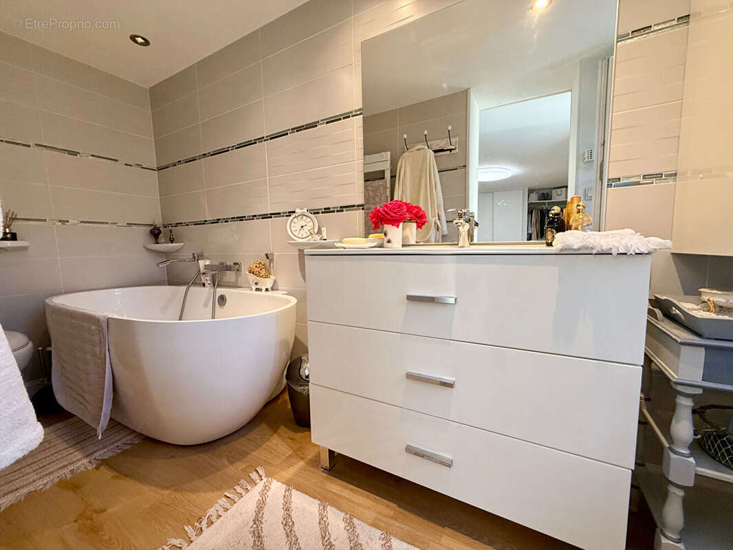 Maison à SAINT-DENIS-DE-PILE