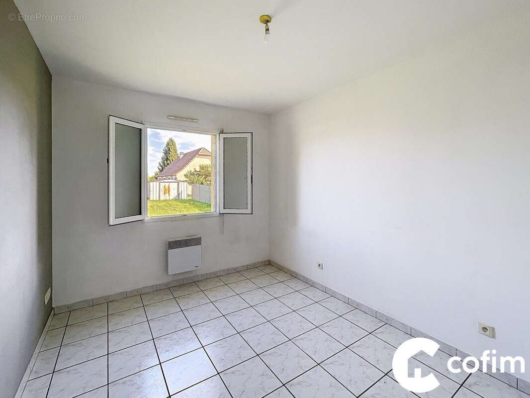 Maison à THEZE