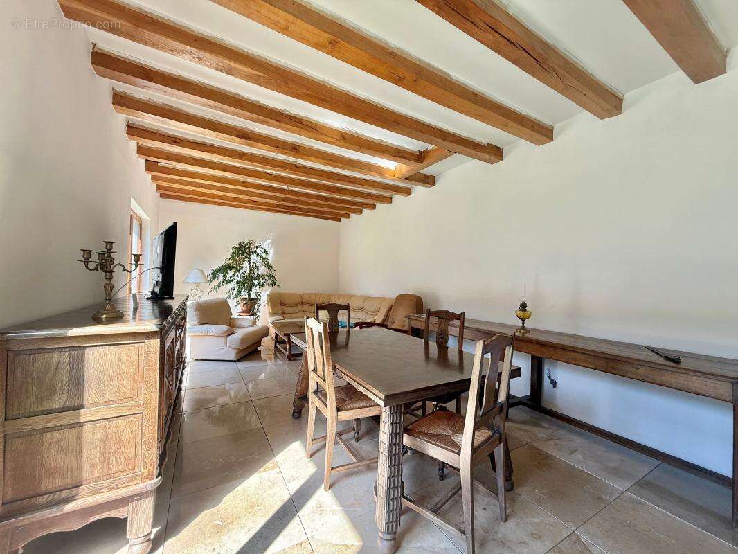 Maison à LONGECOURT-EN-PLAINE