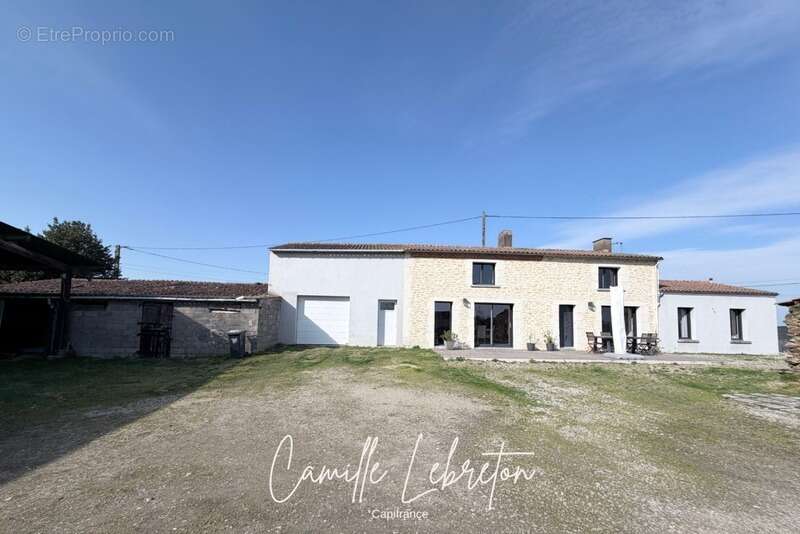 Maison à LA REGRIPPIERE