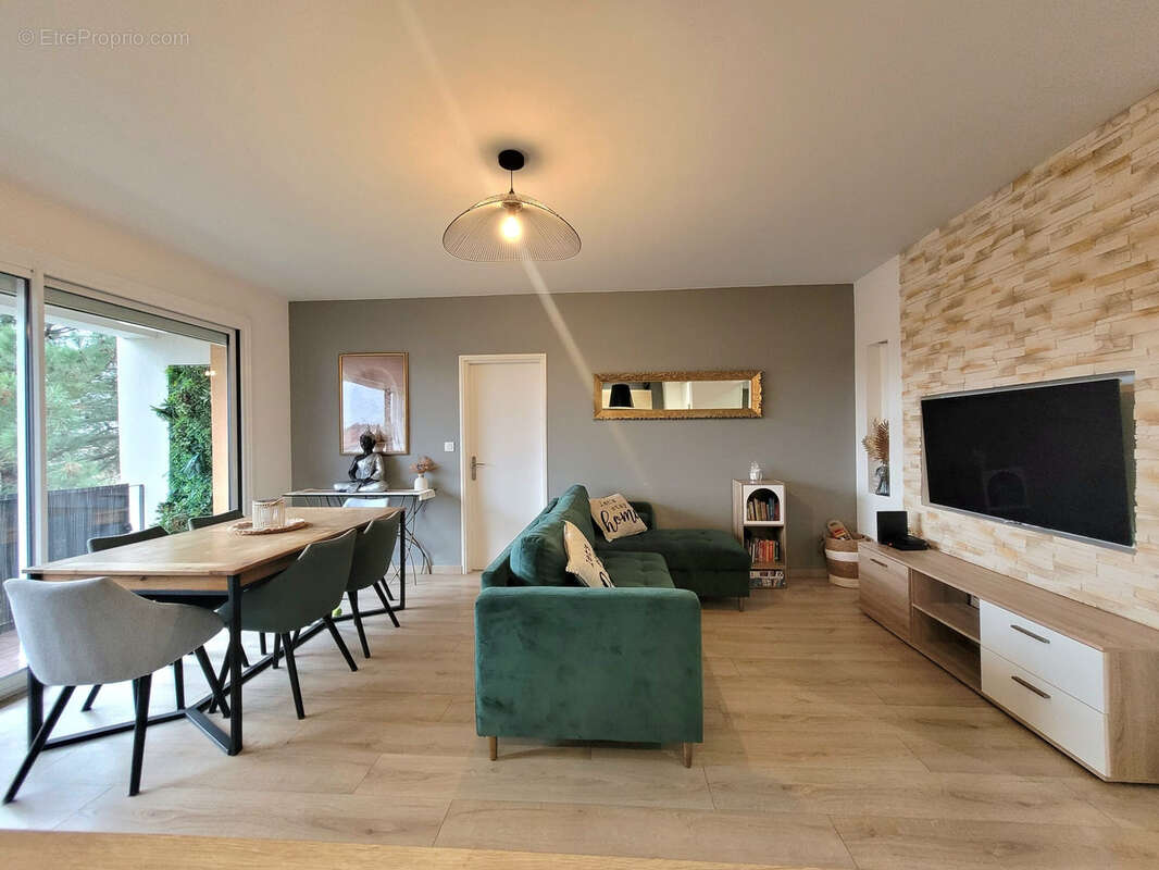 Appartement à LE HAILLAN