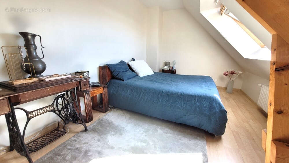 EXCLUSIVITE : hors lotissement, maison en excellent état de 5 pièces sur un terrain de 794m² - photo 5