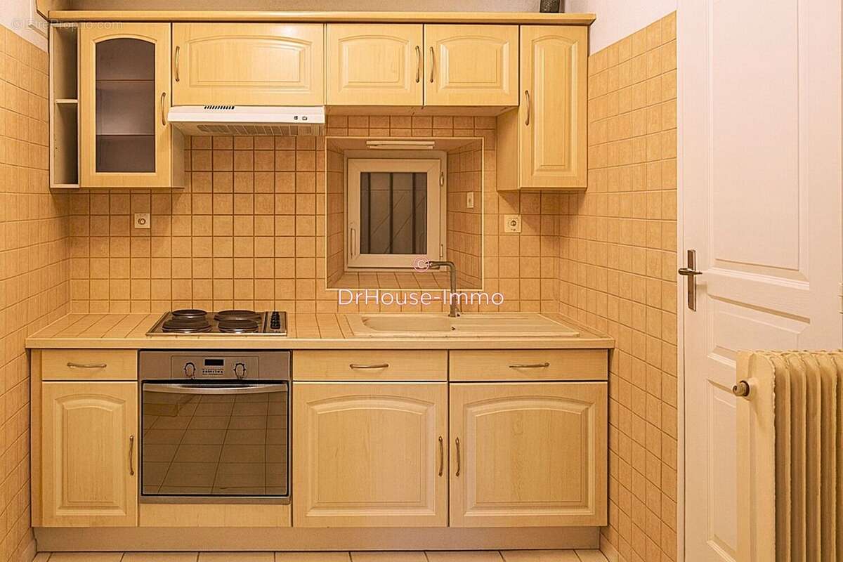 Maison à COMPS-LA-GRAND-VILLE