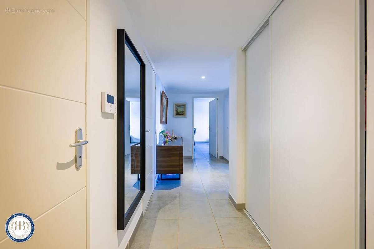 À vendre - appartement 3 pieces – 68 m² – cagnessur-mer – terrasse – parking – proche mer - photo 6