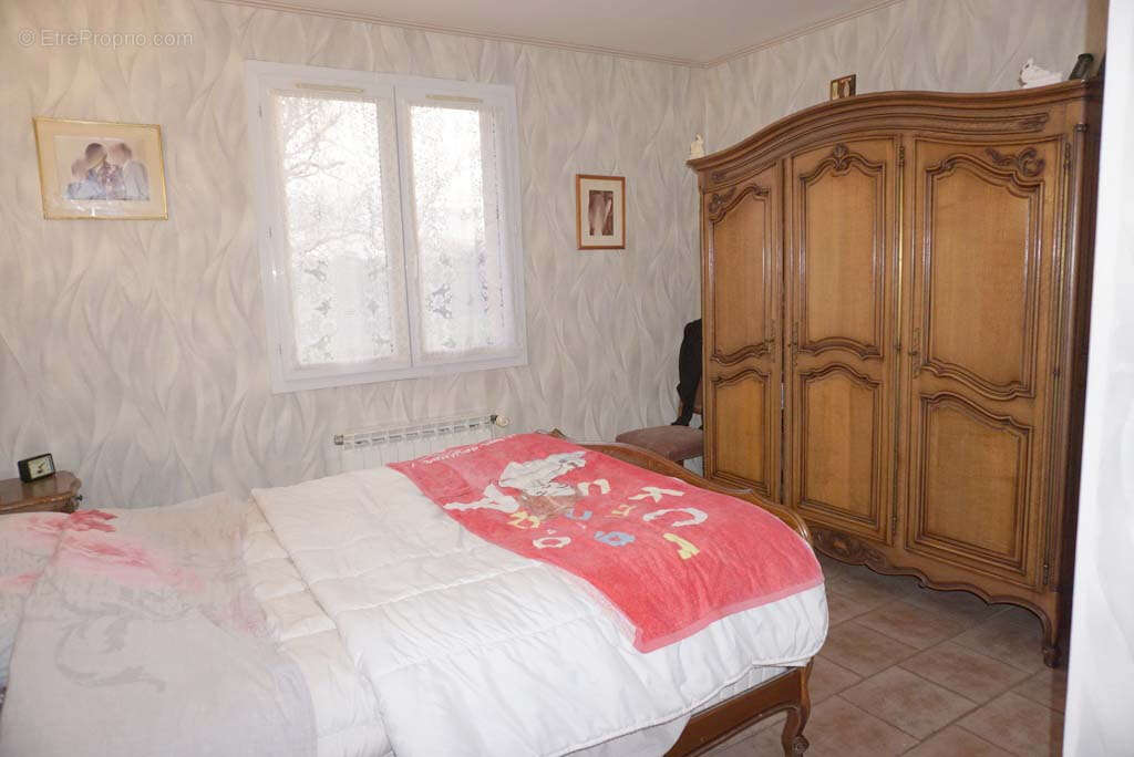 Maison à LE DONJON