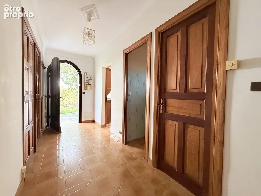 Appartement 124m2 + combles- 5 pieces - photo 7