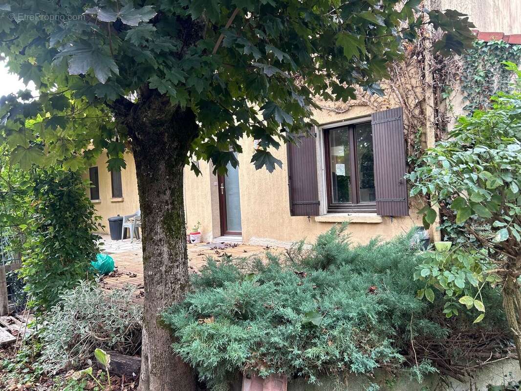 Maison à MOURS-SAINT-EUSEBE