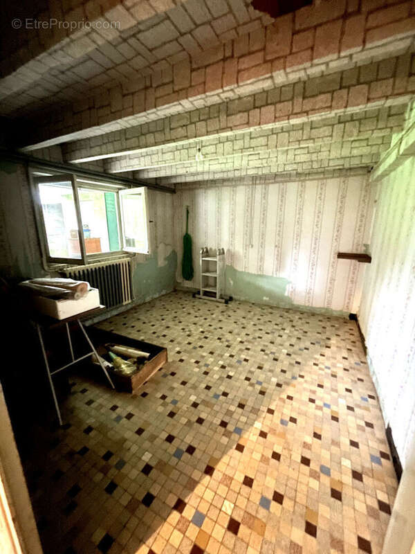 Maison à BETZ-LE-CHATEAU