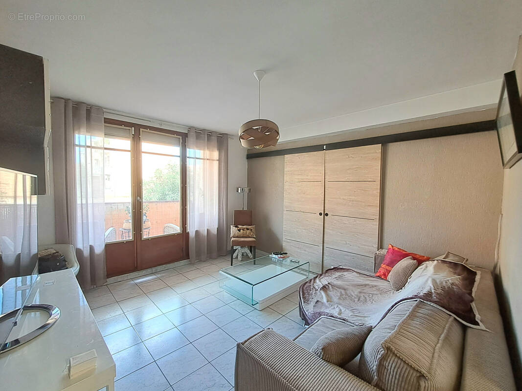 Appartement à AUBAGNE