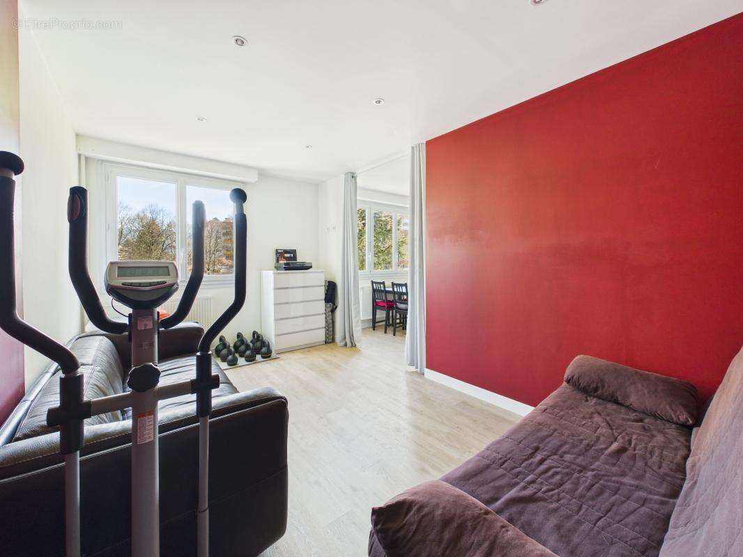Appartement à COGNIN