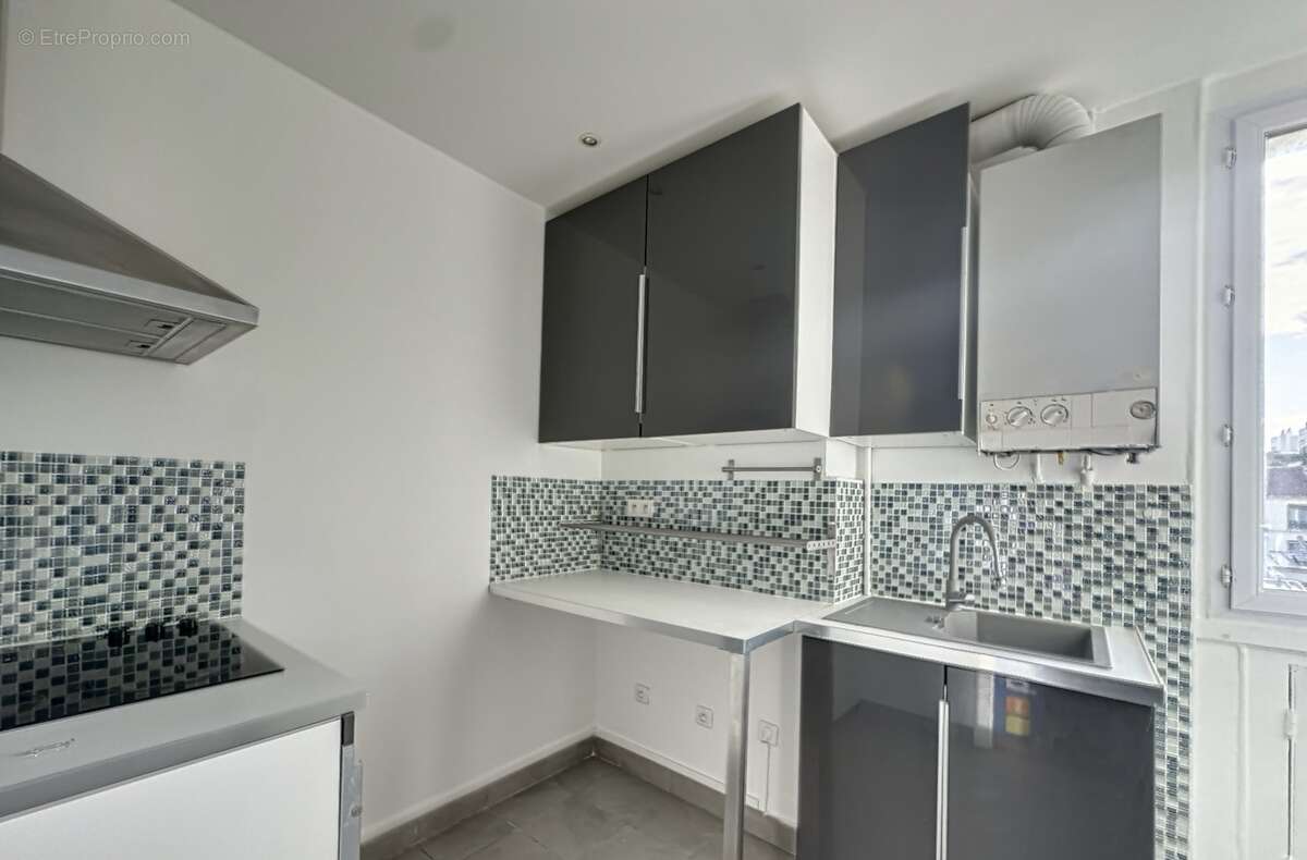 Appartement à PARIS-17E