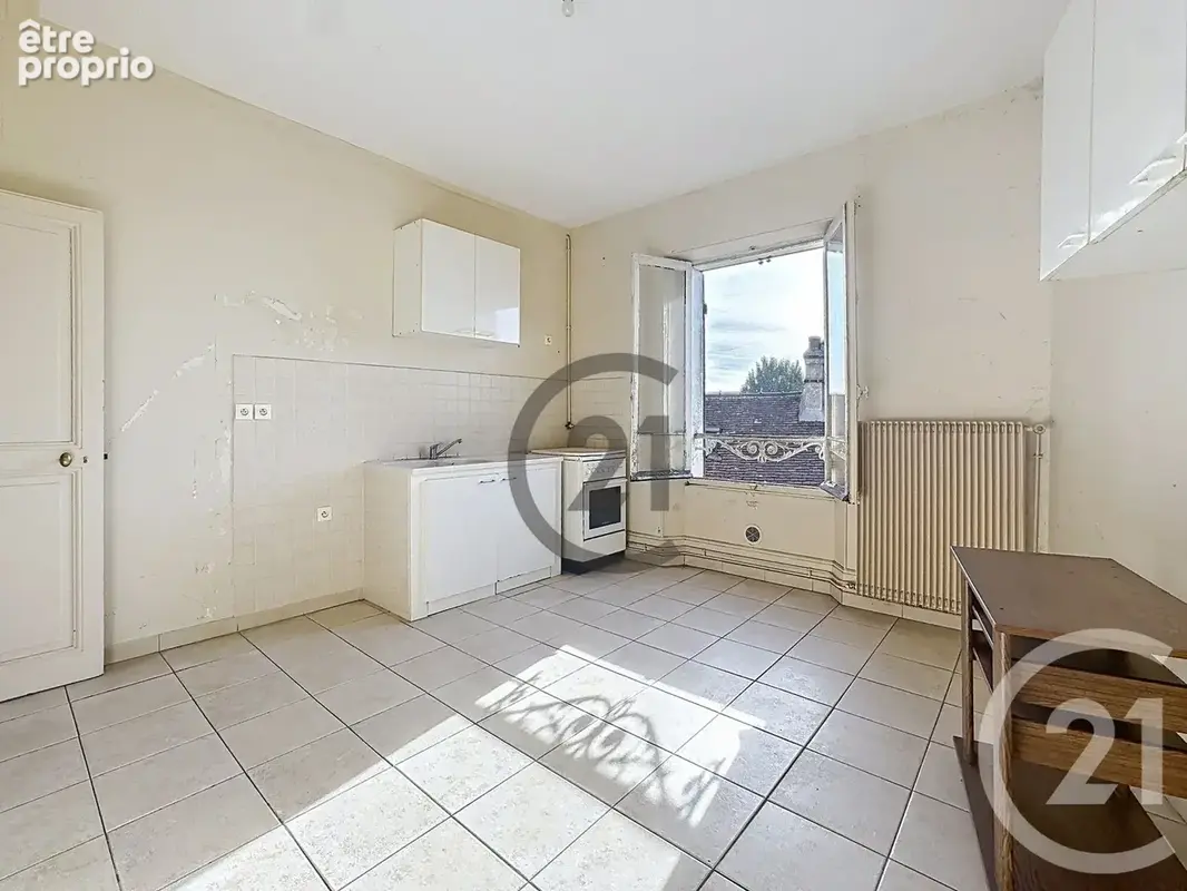 Appartement 2 pièces 64 m² à vendre à Montereau-Fault-Yonne (77130) - photo 3