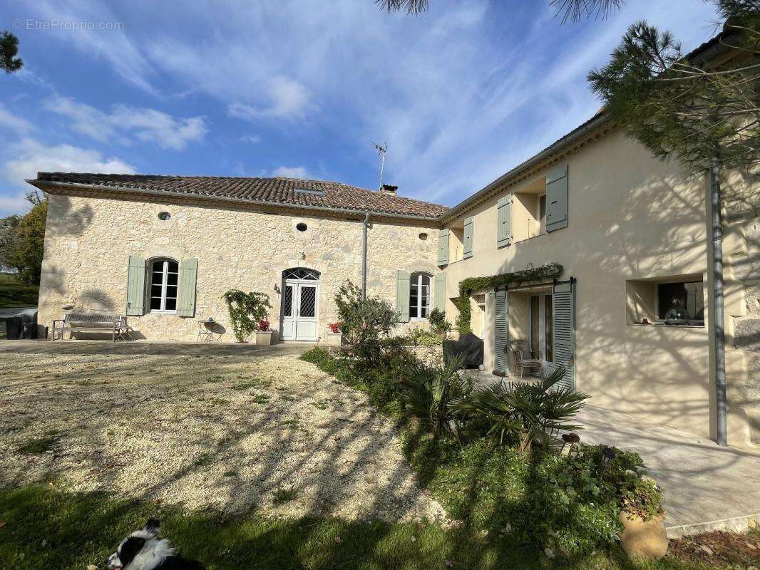 Maison à LA ROMIEU