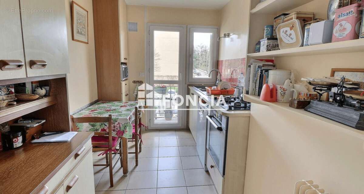 Appartement à SAINTE-FOY-LES-LYON