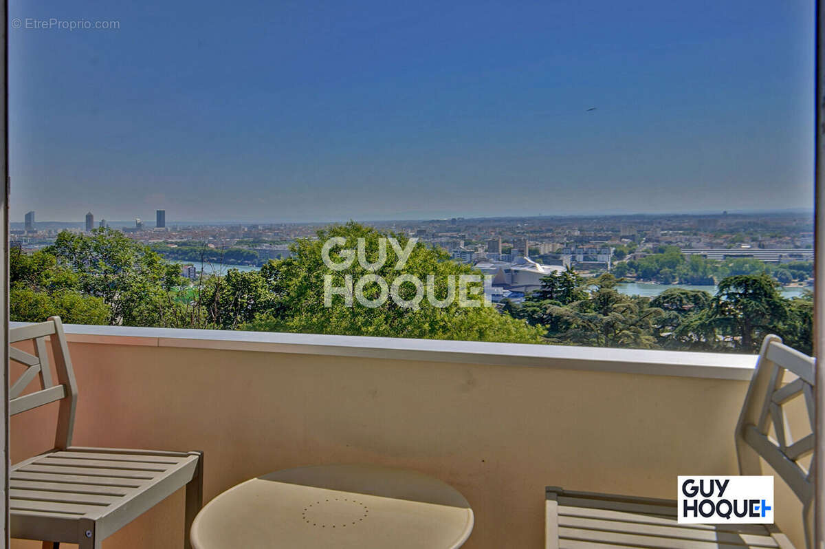 Appartement à LA MULATIERE