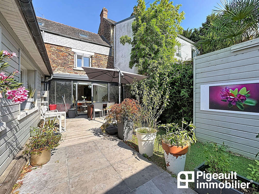Maison à vendre - Rennes - Quartier Fac de droit  - années 30 - rue calme - photo 12
