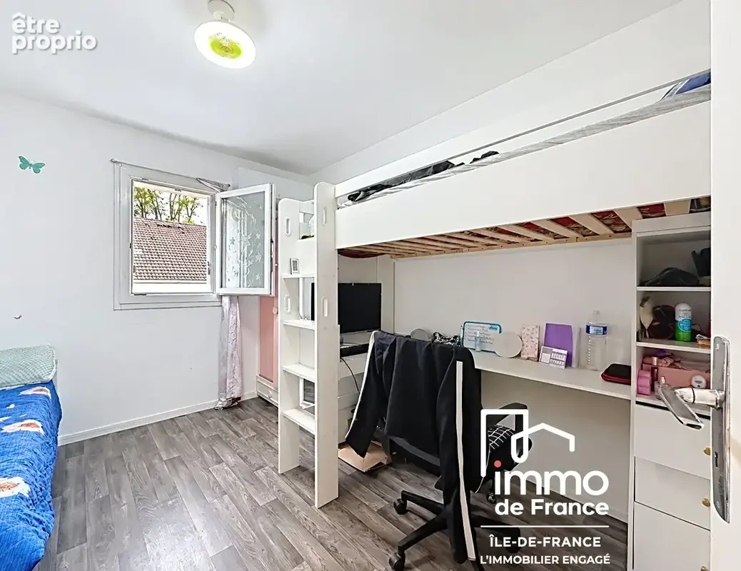 Maison 5 pièces de 105 m² avec jardin et garage - Lognes - photo 7