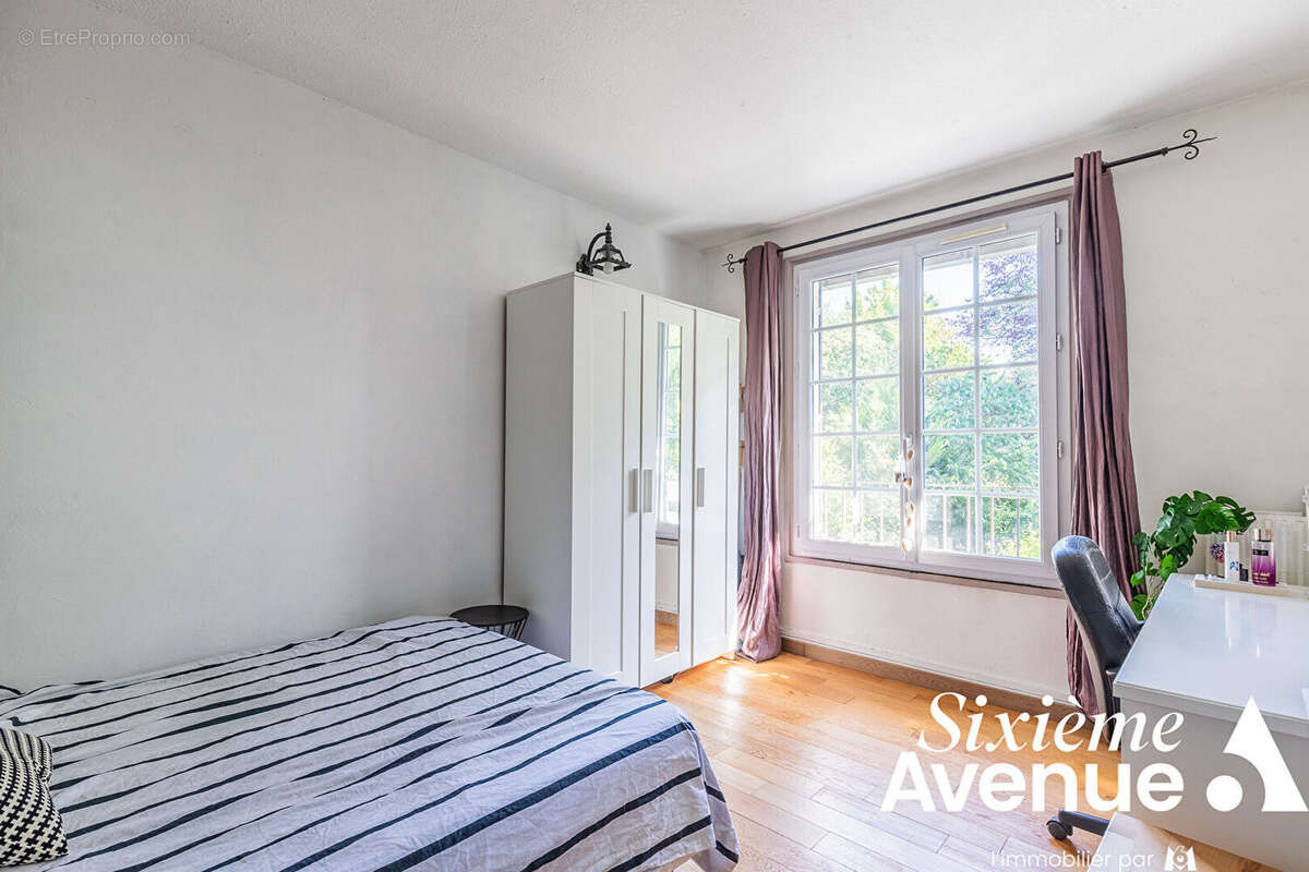 Maison à SAVIGNY-SUR-ORGE