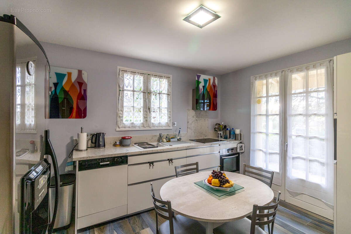 Maison à LA CHAPELLE-DES-POTS