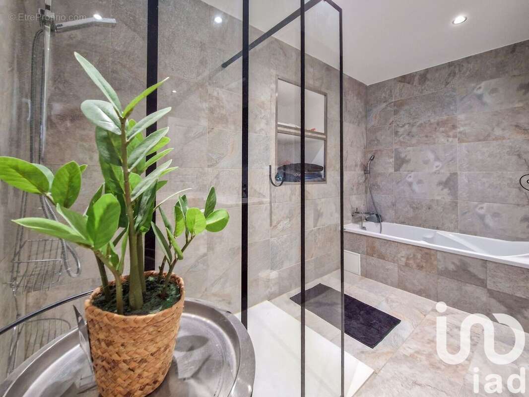 Maison 220 m² à Pommier-De-Beaurepaire  - photo 7