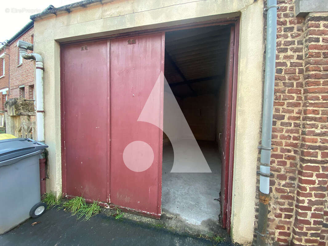 Parking à AULNOY-LEZ-VALENCIENNES