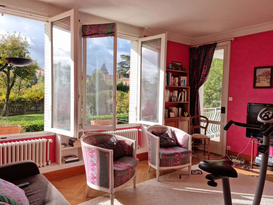 Maison à TASSIN-LA-DEMI-LUNE