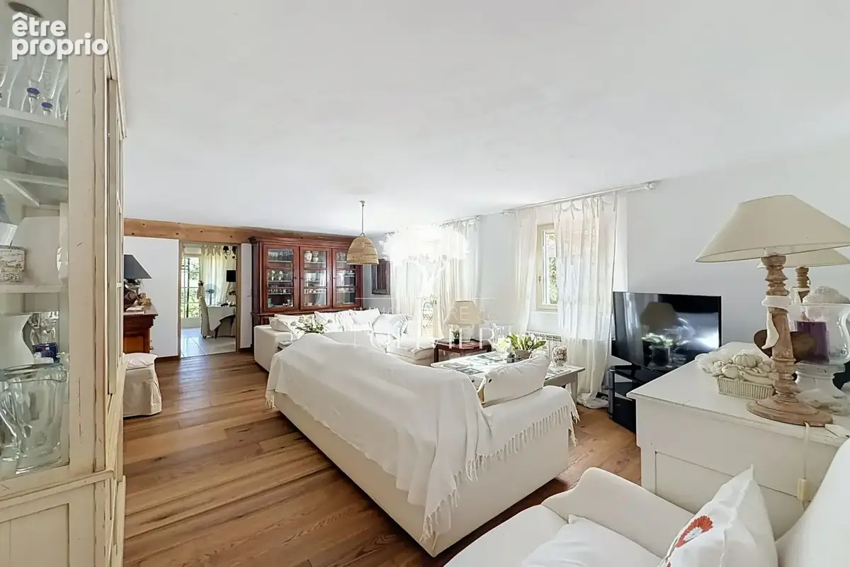 Maison 7 pièces 201 m² à vendre à Saignon (84400) - photo 9