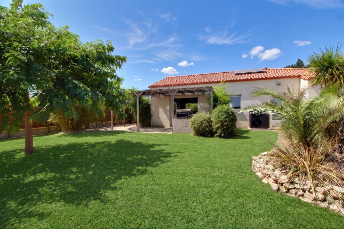 A vendre - chaumes en retz - maison de plain pied contemporaine - 115 m2 environ - 5 pièces - jardin - photo 6
