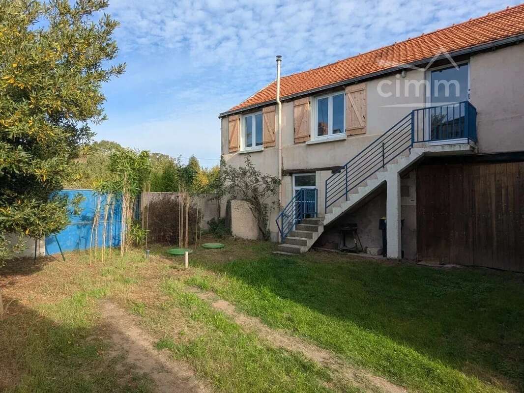 Appartement à DENEE