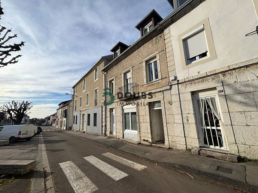 Appartement à VERCEL-VILLEDIEU-LE-CAMP