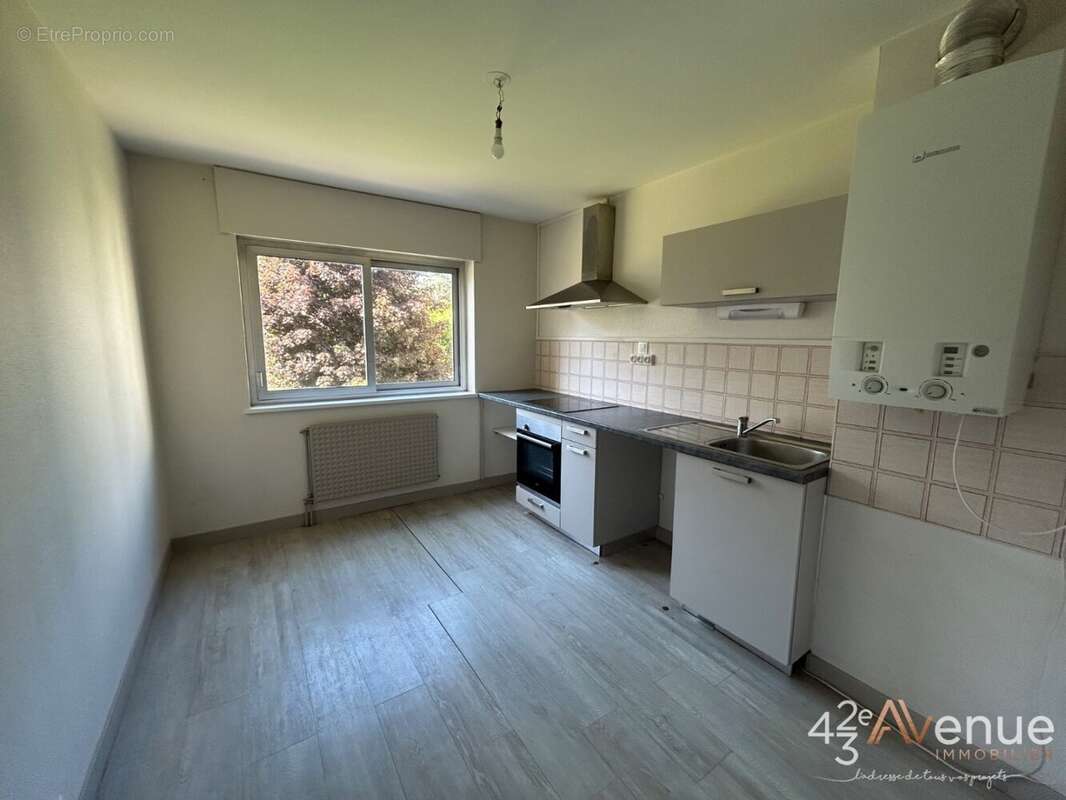 Appartement à SAINT-ETIENNE
