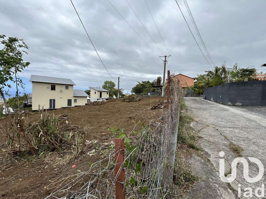 Photo 5 - Terrain à LE TAMPON