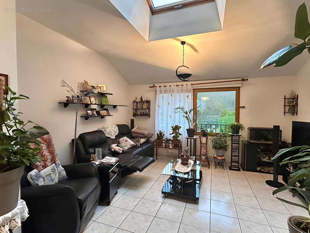 Maison à NEUVES-MAISONS