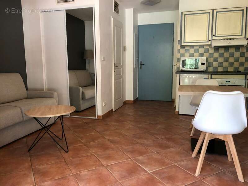 Appartement à GREOUX-LES-BAINS