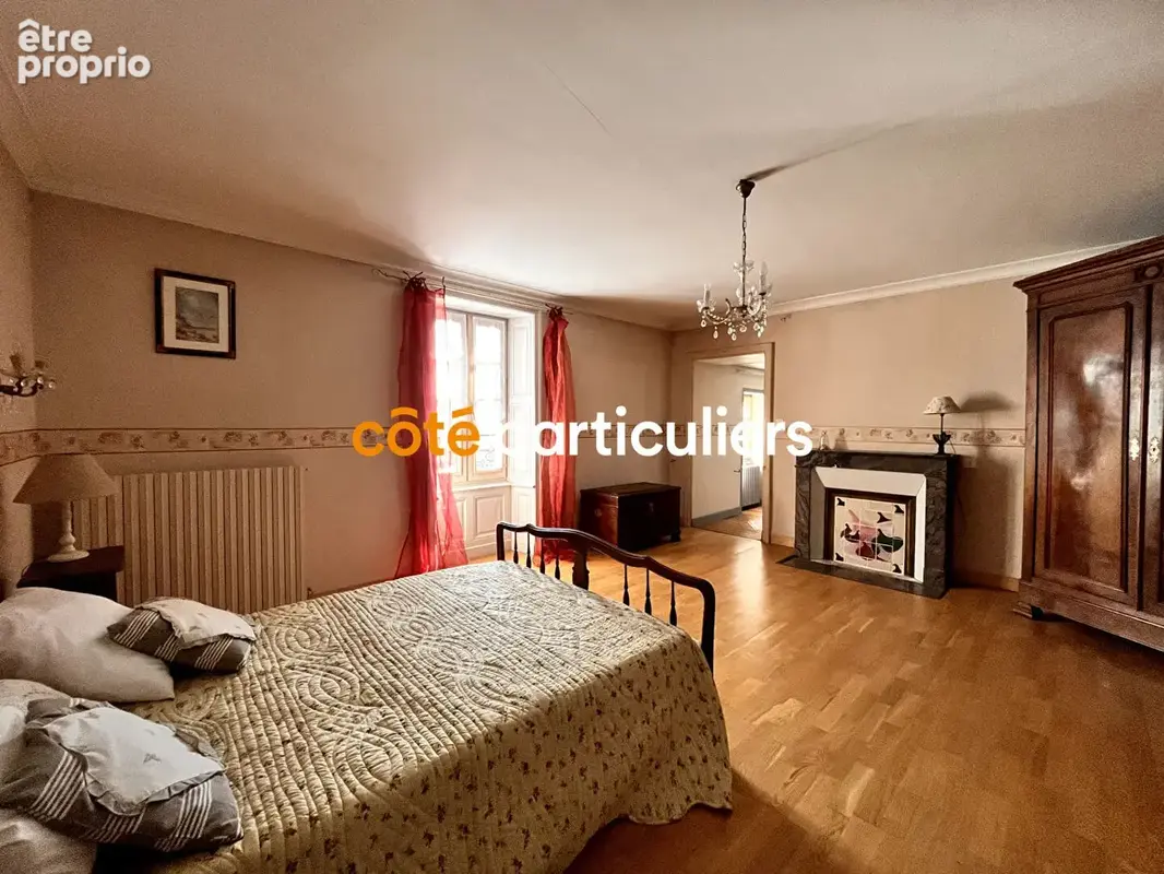 Le poiré-sur-vie -- demeure du xviii siècle -- 310 m² habitables -- 14 pièces -- piscine -- 2 logements -- proche commerce - photo 9