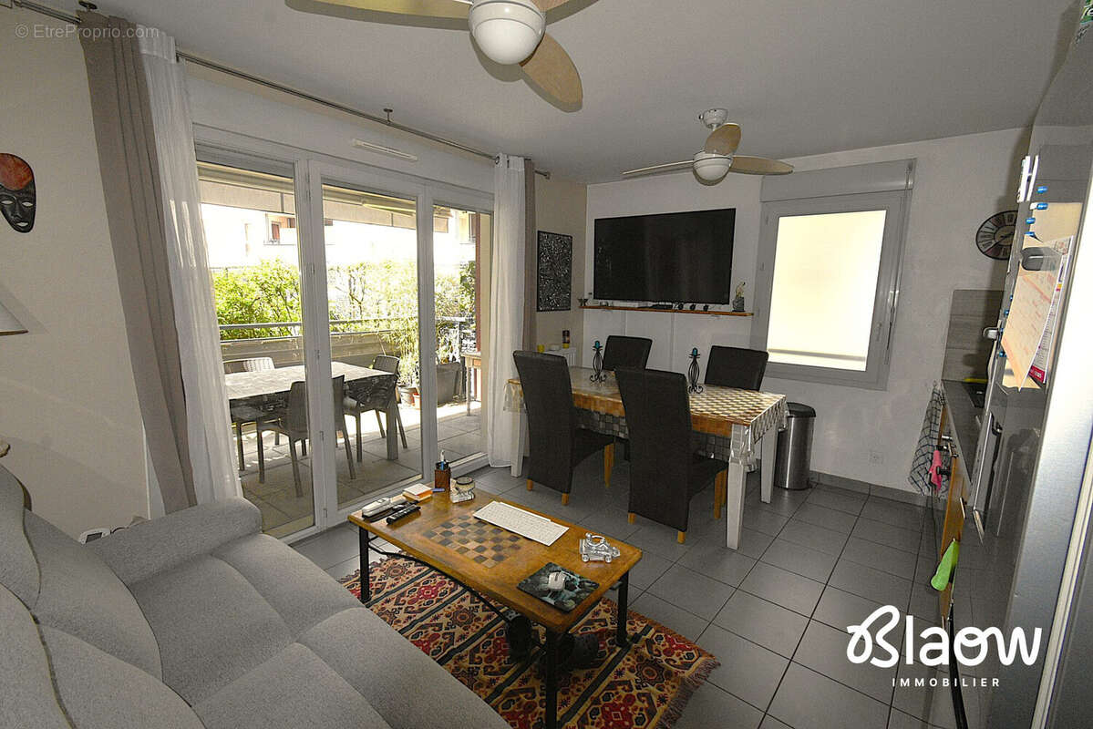 Appartement à MEYZIEU