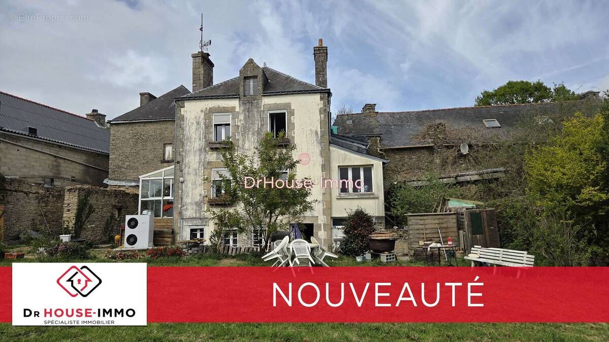Maison à SAINT-CARADEC-TREGOMEL