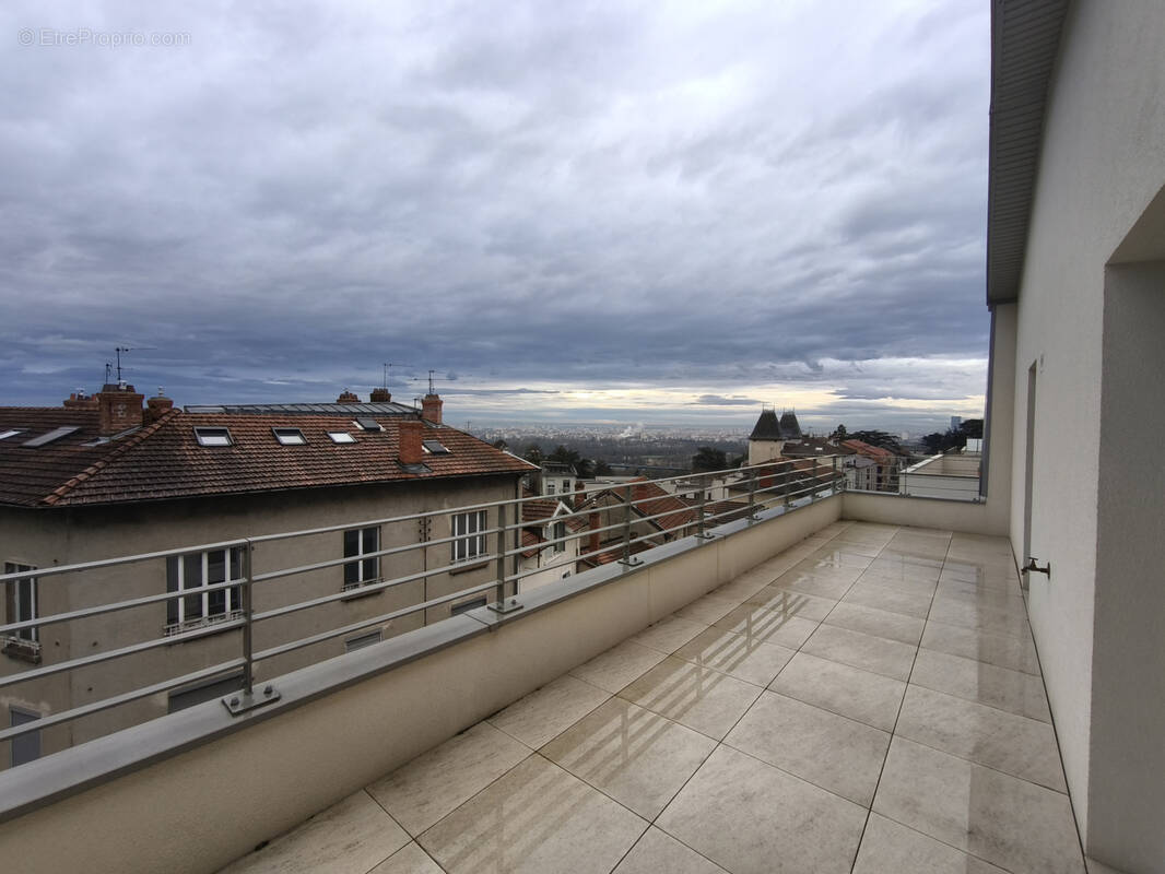Appartement à CALUIRE-ET-CUIRE