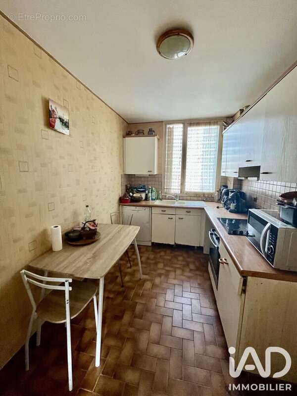 Appartement 81 m² à Evry  - photo 3