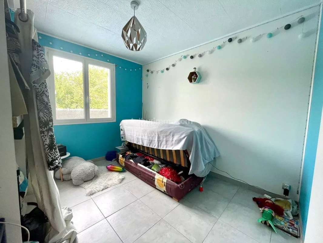 Maison à CIRES-LES-MELLO