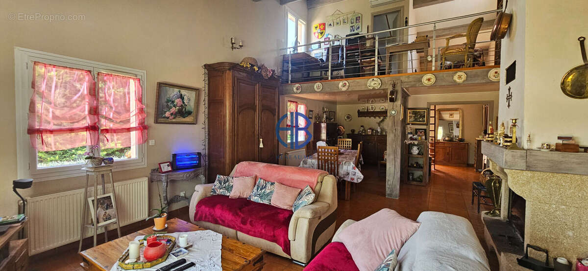 Maison à MONTADY