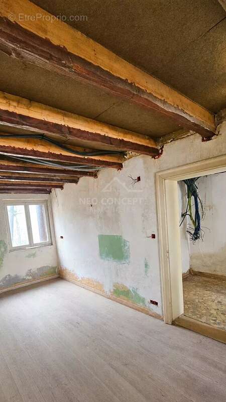 BISCHWILLER  Maison à réhabiliter intégralement  86 m² habitables  Garage indépendant - photo 2